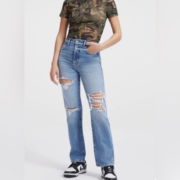 NWT Good American Good Boy
Distressed Indigo Jeans Size 15 - Picture 2 of 11